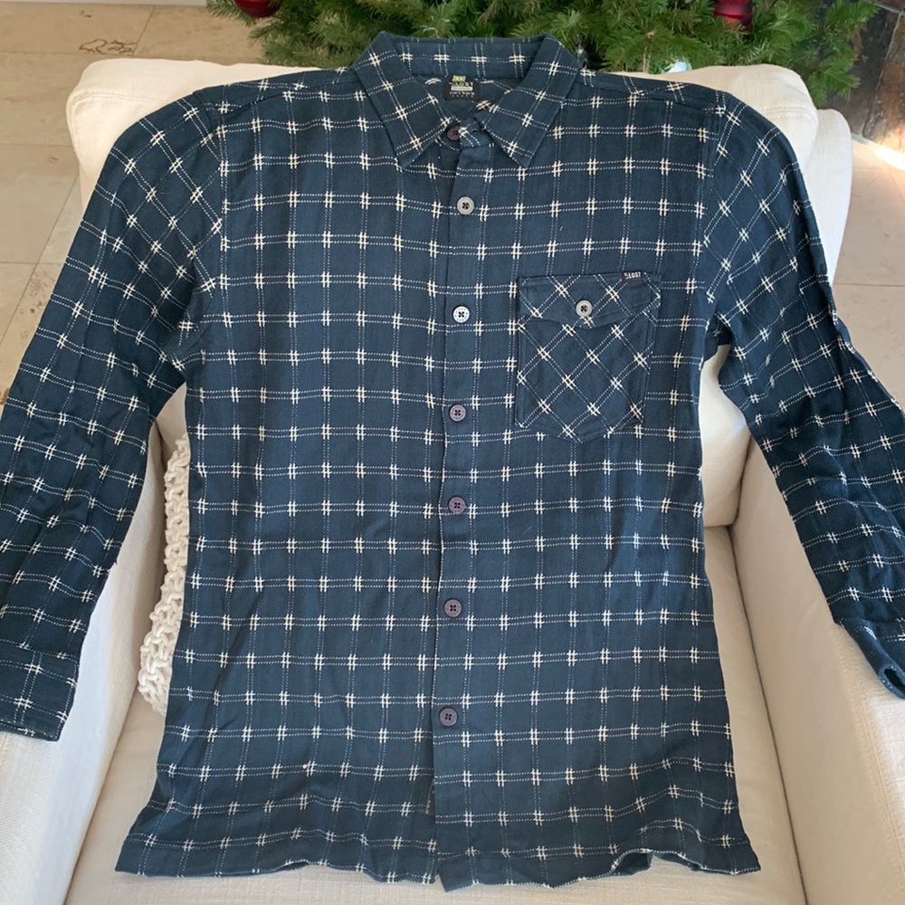 100% Cotton Men’s Button Down shirt.